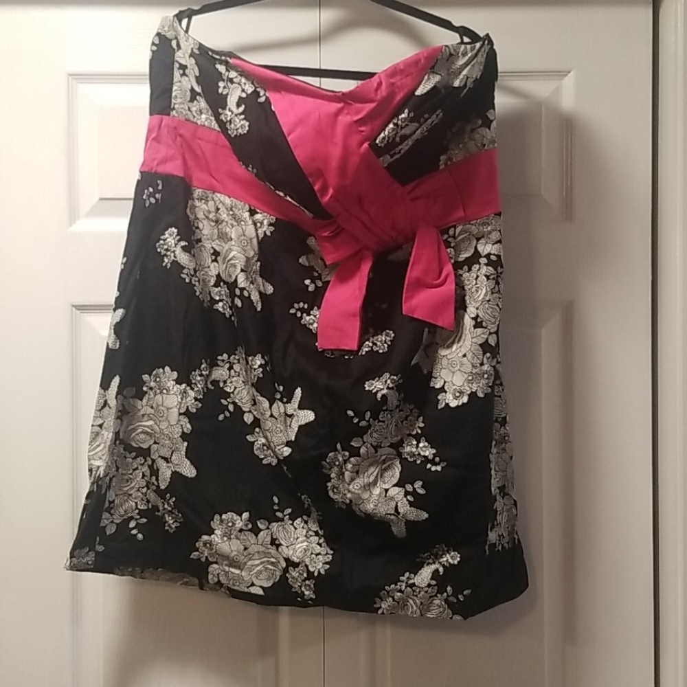 Strapless dress